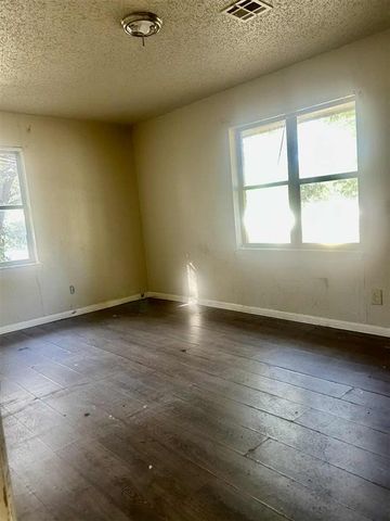 708 N Christine Drive, Oklahoma City, OK 73130