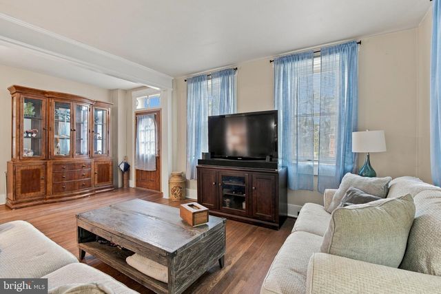 112 W DONEGAL ST, Mount Joy, PA 17552