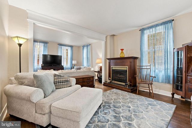 112 W DONEGAL ST, Mount Joy, PA 17552
