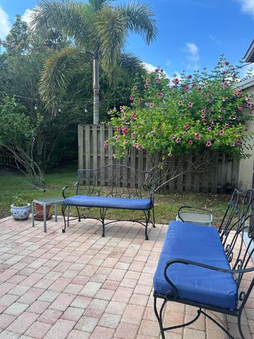 23370 Sedawie Drive, Boca Raton, FL 33433