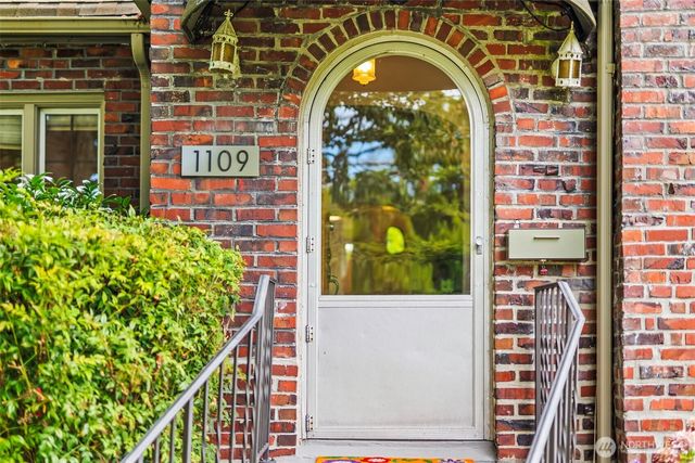1109 N Cedar Street, Tacoma, WA 98406