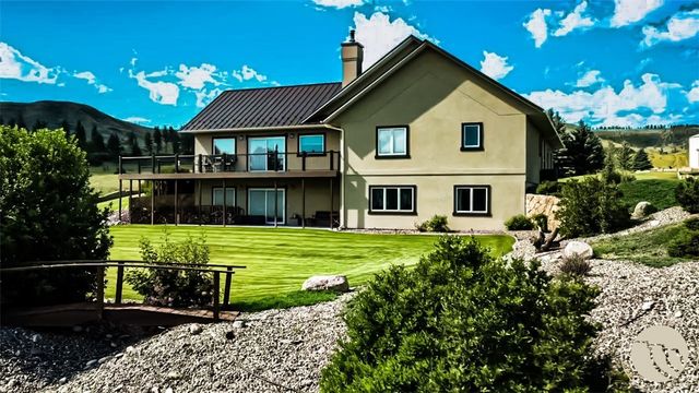 39 Valley View Road, Reed Point, MT 59069