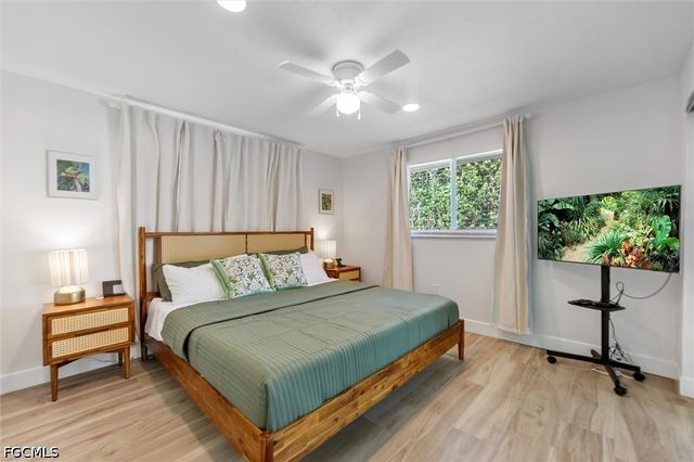 9428 Moonlight DR, Sanibel, FL 33957