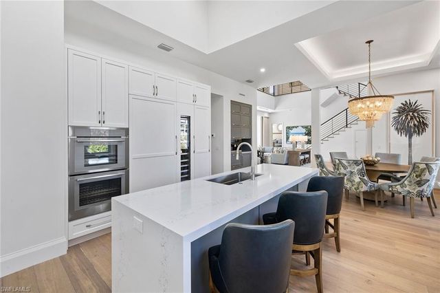 790 6th AVE N, Naples, FL 34102