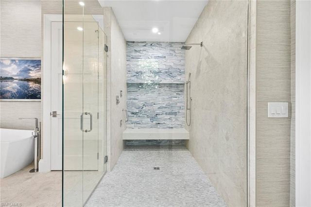 790 6th AVE N, Naples, FL 34102