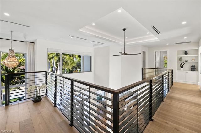 790 6th AVE N, Naples, FL 34102