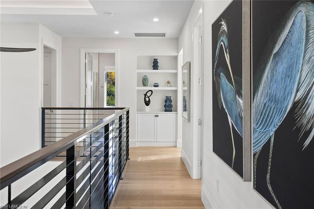 790 6th AVE N, Naples, FL 34102