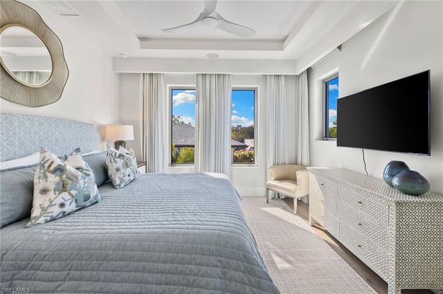 790 6th AVE N, Naples, FL 34102