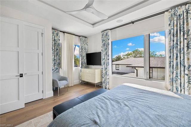 790 6th AVE N, Naples, FL 34102