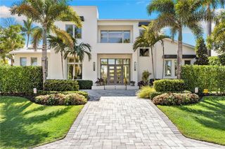 790 6th AVE N, Naples, FL 34102