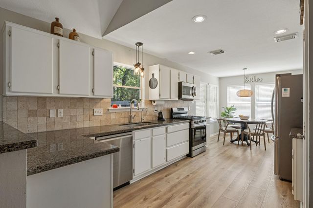 2106 Lexington Woods Drive, Spring, TX 77373