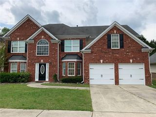 3951 Oak Field Drive, Loganville, GA 30052