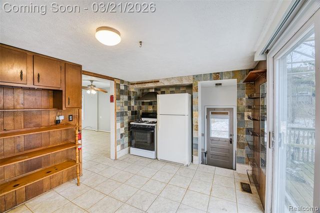 23675 Novi Road, Novi, MI 48375