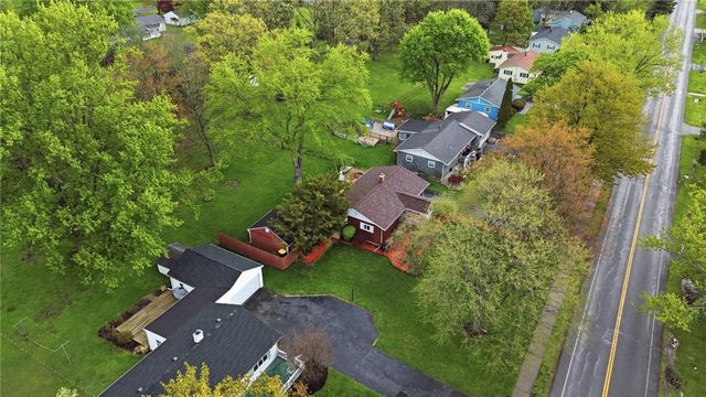 336 Hollybrook Road, Henrietta, NY 14623