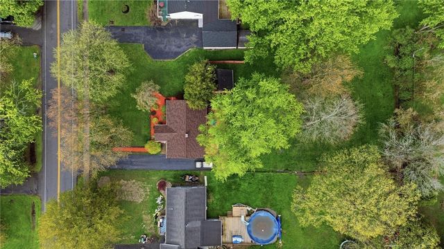 336 Hollybrook Road, Henrietta, NY 14623