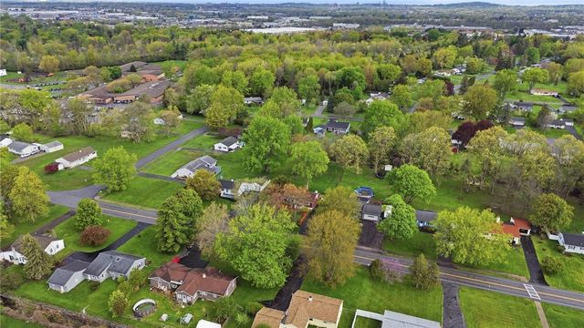 336 Hollybrook Road, Henrietta, NY 14623