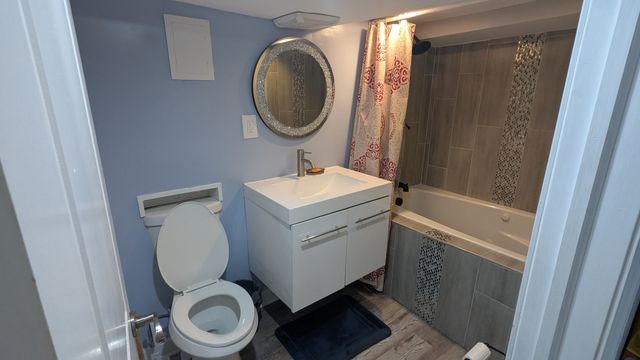 1024 W 103rd Street, Chicago, IL 60643