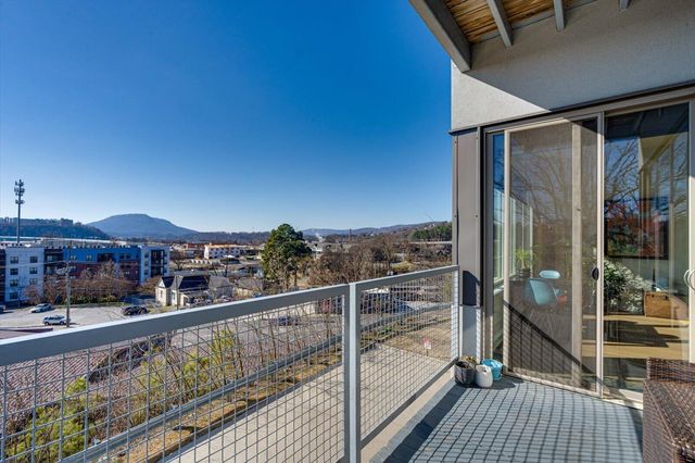 411 Fairpoint Street 202, Chattanooga, TN 37405