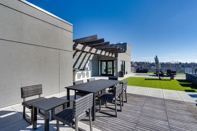 411 Fairpoint Street 202, Chattanooga, TN 37405