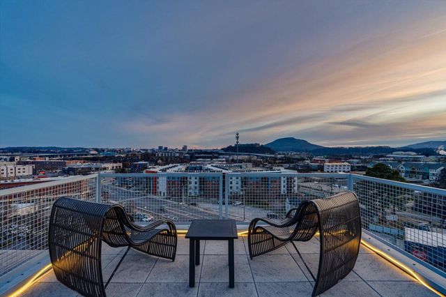 411 Fairpoint Street 202, Chattanooga, TN 37405