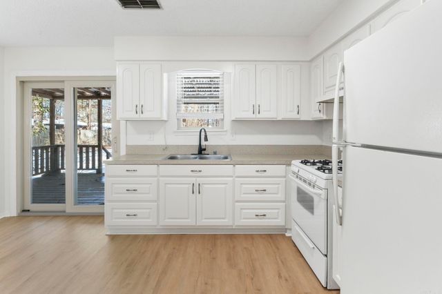 6716 Kimberly Drive, Benton, AR 72019