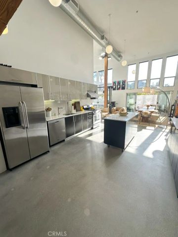 4215 Glencoe Ave 118, Marina Del Rey, CA 90292