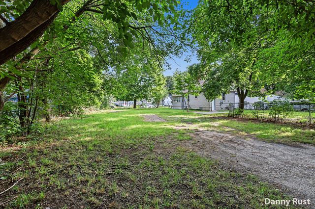 691 E Isabella Avenue, Muskegon, MI 49442