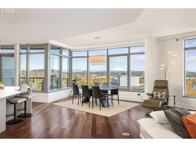 3601 S RIVER Pkwy 2805, Portland, OR 97239