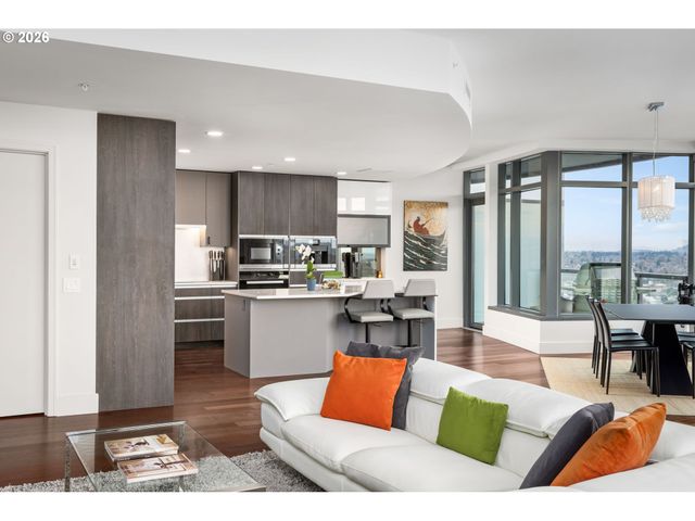 3601 S RIVER Pkwy 2805, Portland, OR 97239