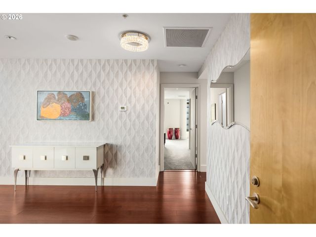 3601 S RIVER Pkwy 2805, Portland, OR 97239