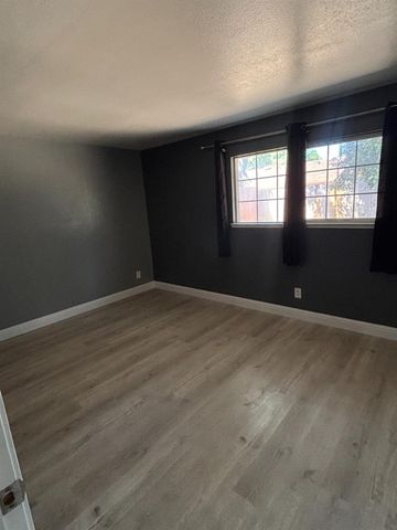 8264 Summerplace Dr, Citrus Heights, CA 95621