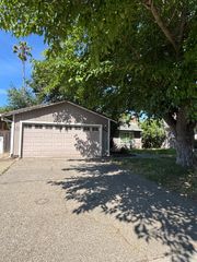 8264 Summerplace Dr, Citrus Heights, CA 95621