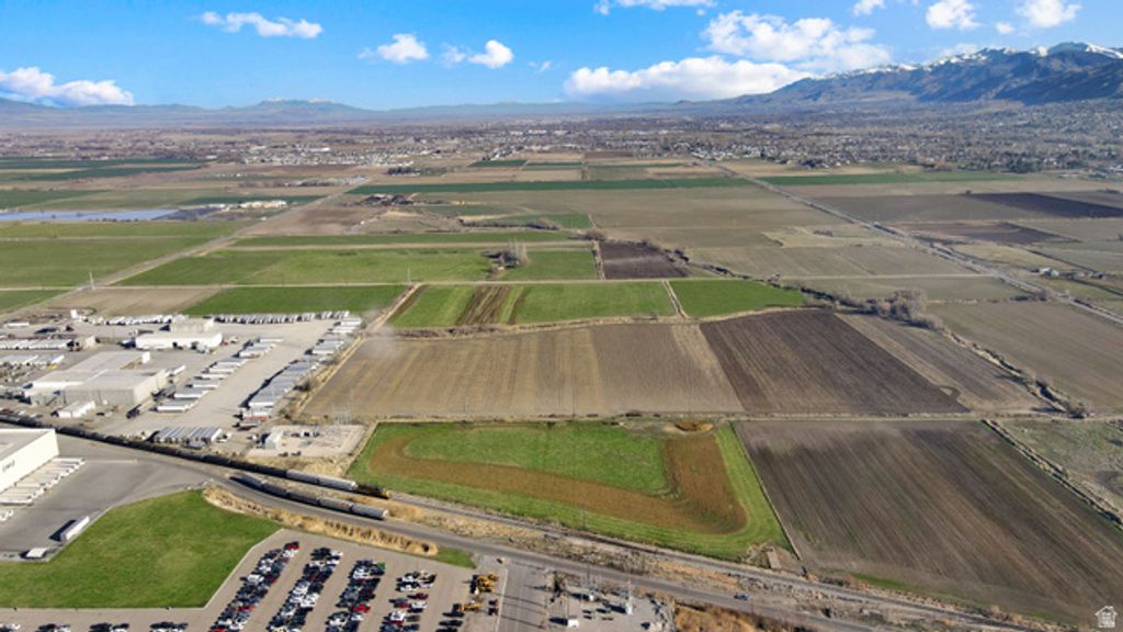 Image 16 of property listing at 4600 S 1200 W, Hyrum, UT 84319