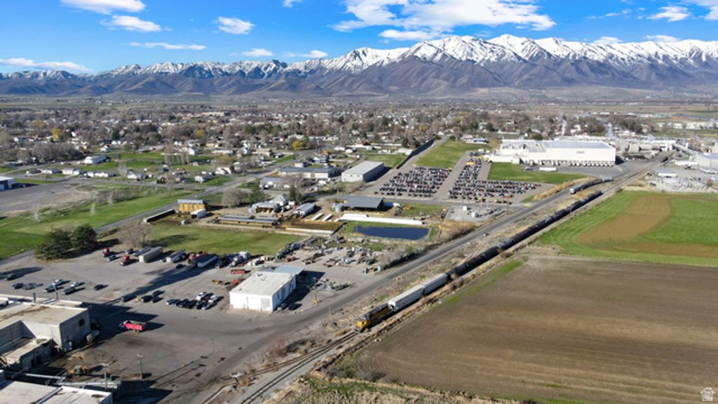 Image 18 of property listing at 4600 S 1200 W, Hyrum, UT 84319