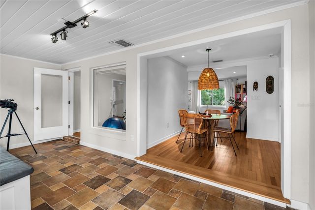 303 E JERSEY STREET, Orlando, FL 32806