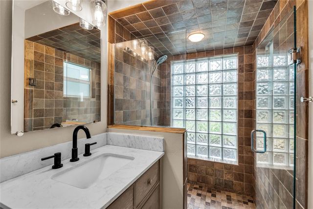 303 E JERSEY STREET, Orlando, FL 32806