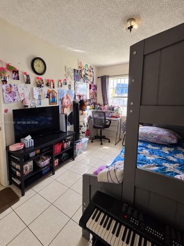 6820 W Flagler Street 103, Miami, FL 33144