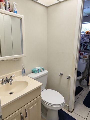 6820 W Flagler Street 103, Miami, FL 33144