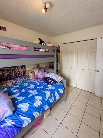 6820 W Flagler Street 103, Miami, FL 33144