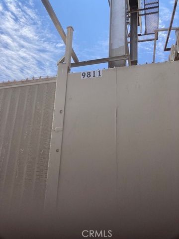 9811 S Vermont, Los Angeles, CA 90044