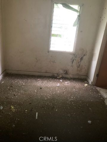 9811 S Vermont, Los Angeles, CA 90044
