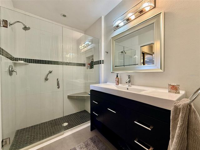 2749 COUNTRYSIDE BOULEVARD 22, Clearwater, FL 33761