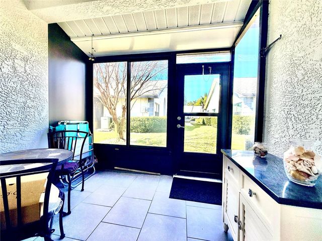 2749 COUNTRYSIDE BOULEVARD 22, Clearwater, FL 33761