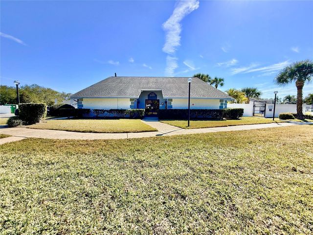 2749 COUNTRYSIDE BOULEVARD 22, Clearwater, FL 33761