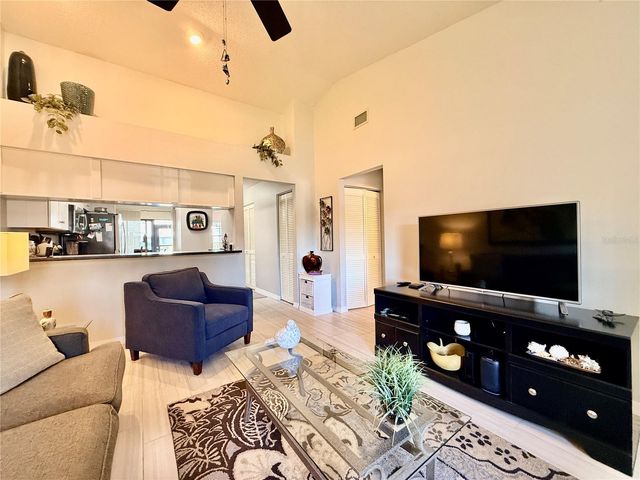 2749 COUNTRYSIDE BOULEVARD 22, Clearwater, FL 33761