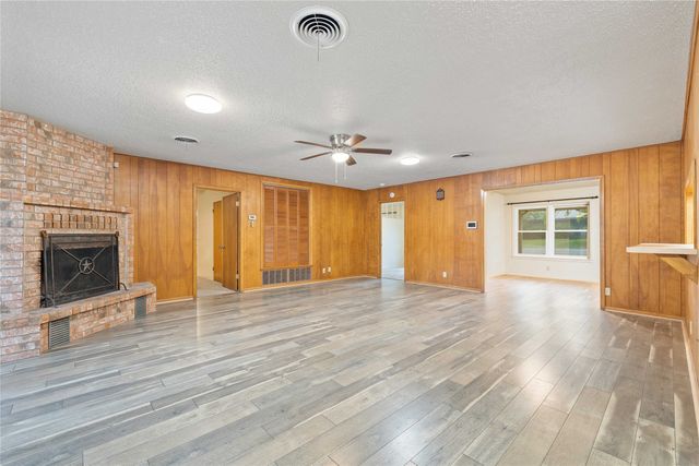 201 Palestine Street, Coleman, TX 76834