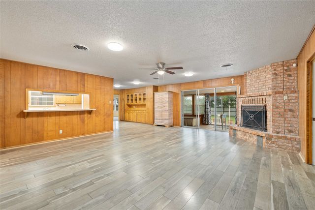 201 Palestine Street, Coleman, TX 76834