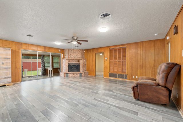 201 Palestine Street, Coleman, TX 76834
