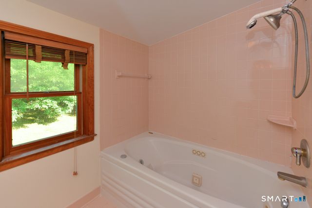 53 Holbrook Road, Seymour, CT 06483