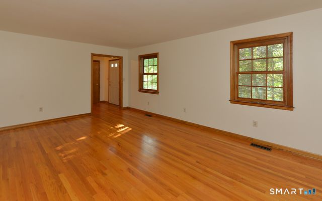 53 Holbrook Road, Seymour, CT 06483